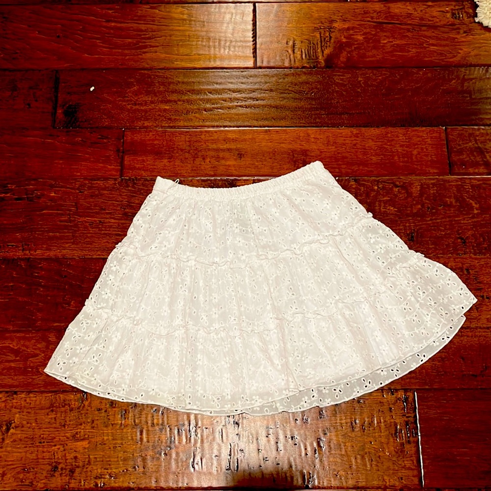 Double lined white skirt- size small